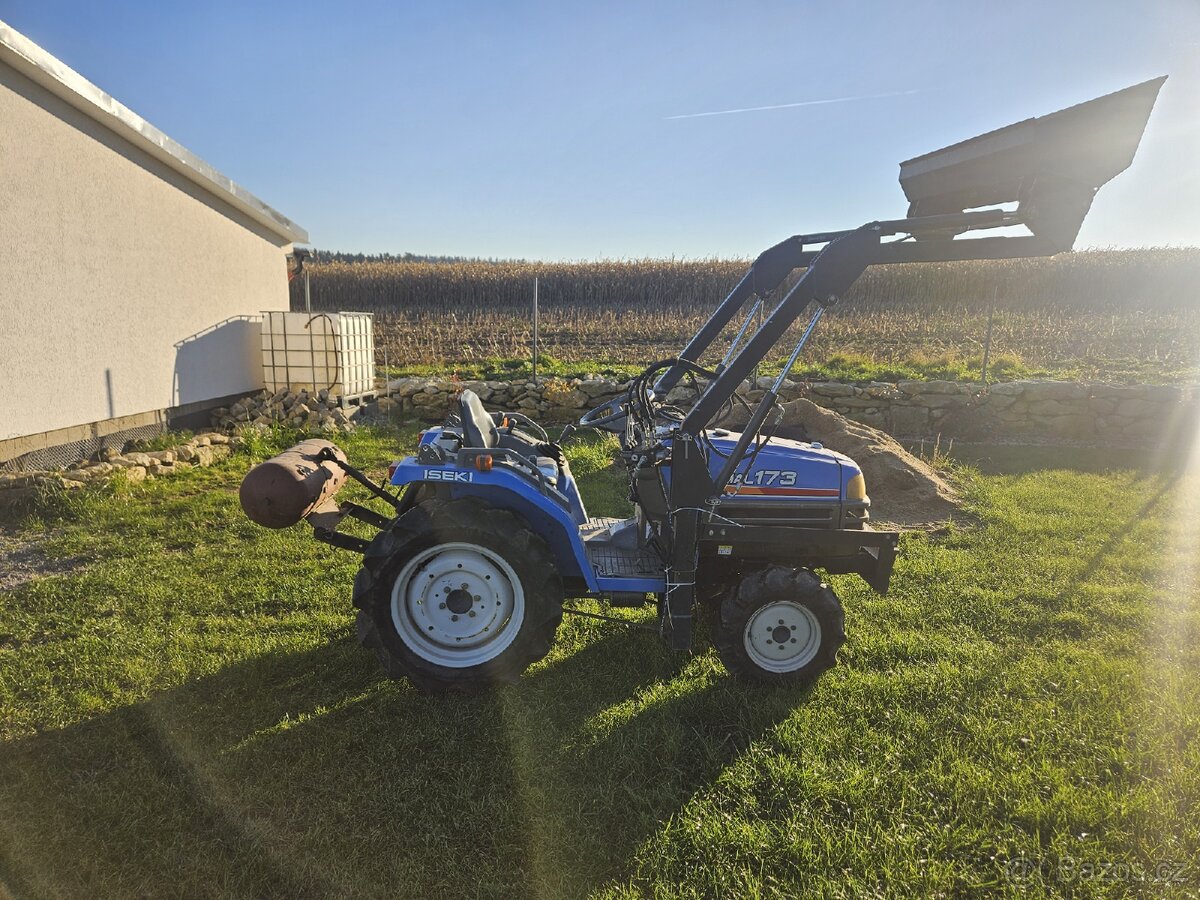 Malotraktor Iseki - 13