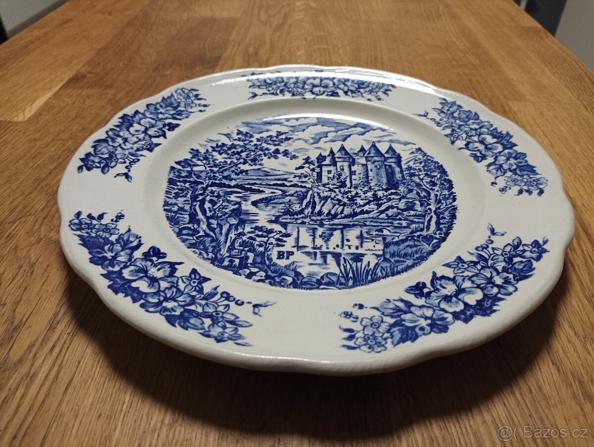 STARÝ PYROBLAN PORCELÁNOVÝ TALÍŘ BRITISH PETROLEUM FRANCE - 13