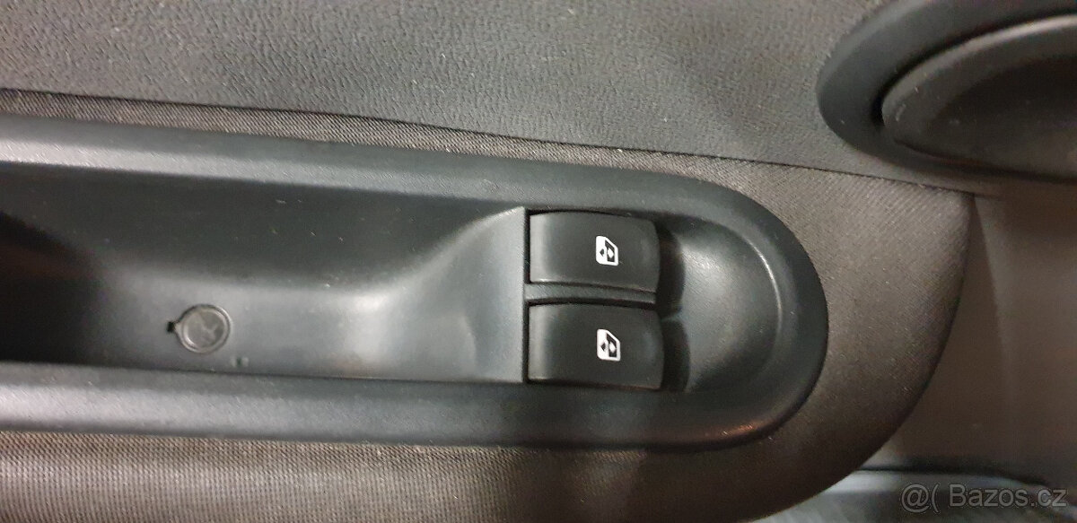 Renault Clio III. 1.5 Dci-50 Kw- R.V. 10/2006 -model 07 - 13