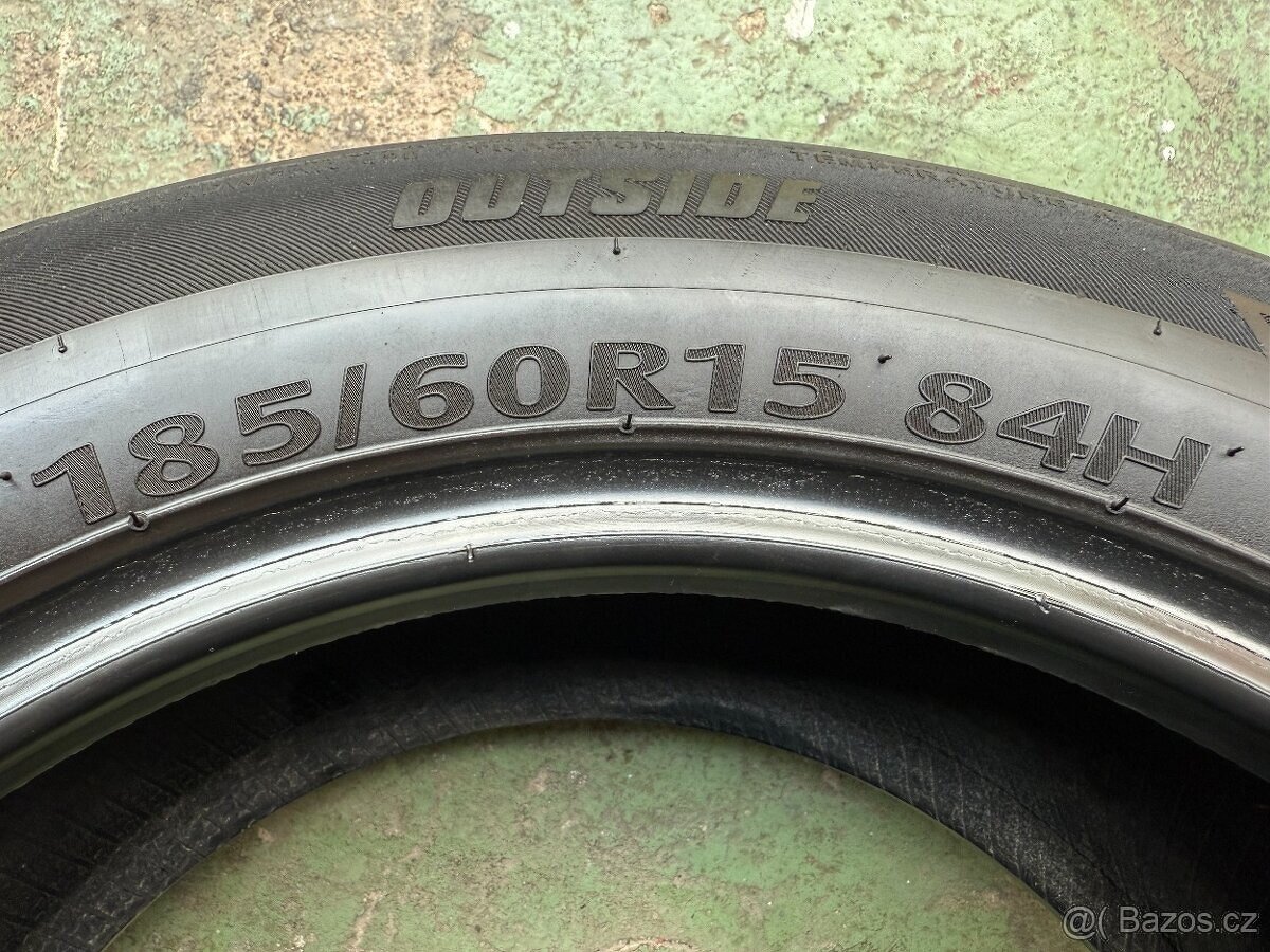 Sada letních pneu Dunlop / Kumho 185/60 R15 - 13