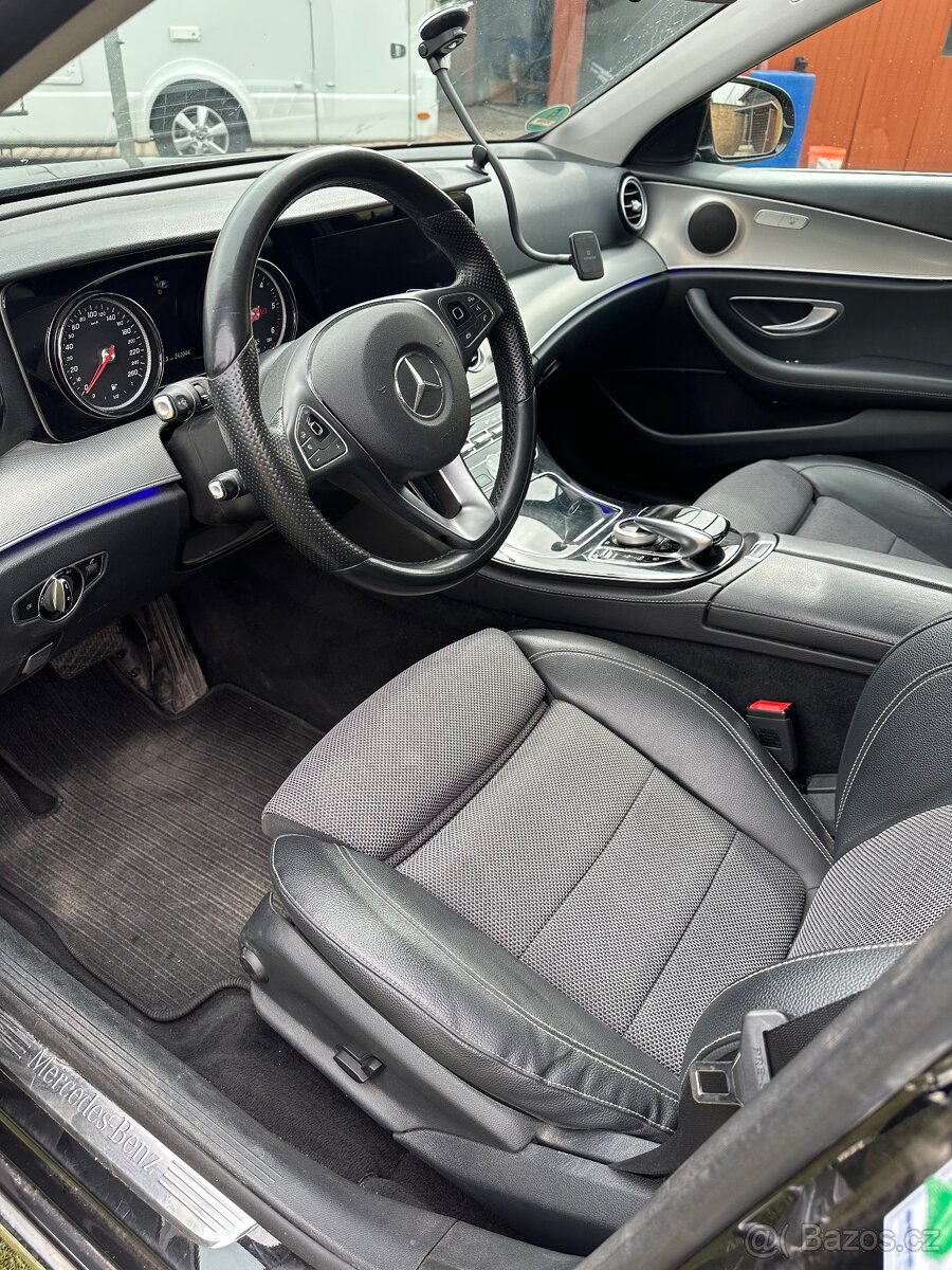 Mercedes-Benz E-class - 13