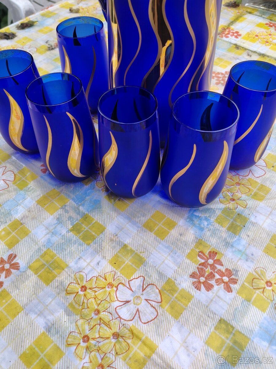 Modrý skleněný džbán a 6 skleniček - 13
