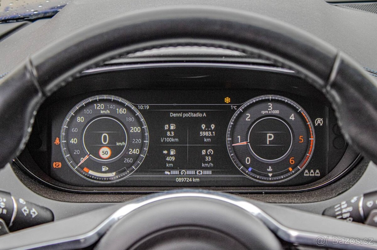 Jaguar E-Pace 2.0 R-Dynamic SE AWD A9 132kW - 13