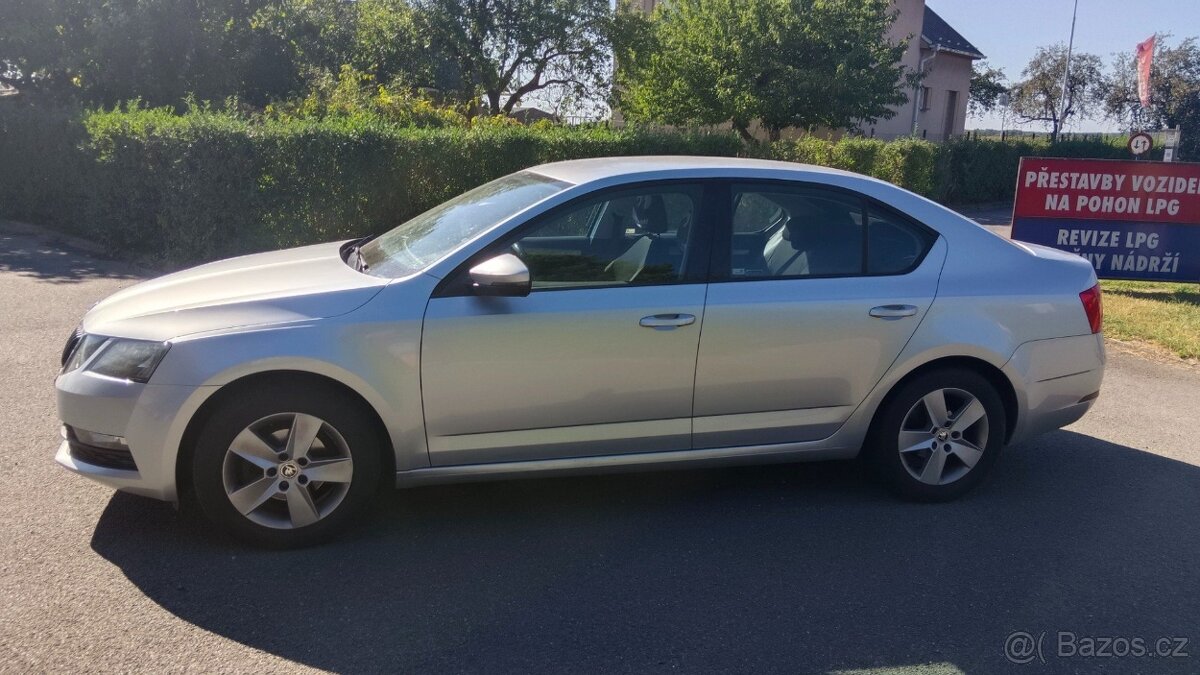 Škoda Octavia 1.6 TDI 85 KW - 13