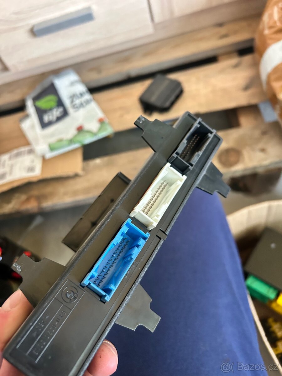 BMW e36 jednotky a tlačítka - 13