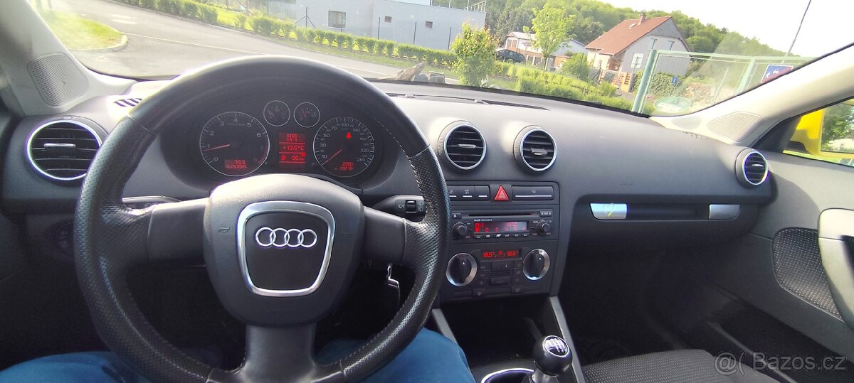 Audi A3 Sportback 1.6 FSI Nová STK - 13