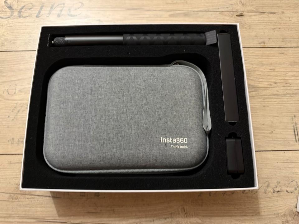 Insta360 X5 Essentials Bundle + záruka - 13