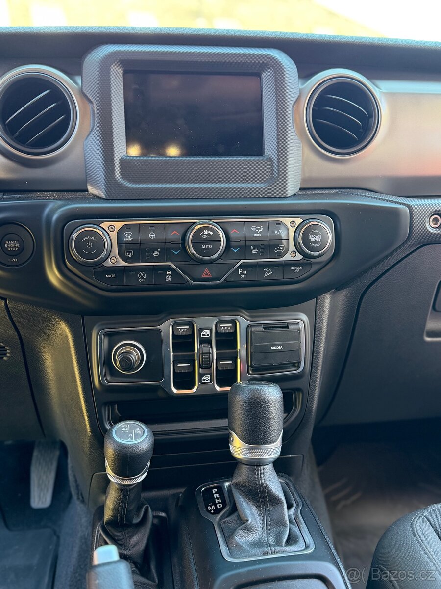 Jeep Wrangler 2.2 Multijet / málo km / DPH - 13