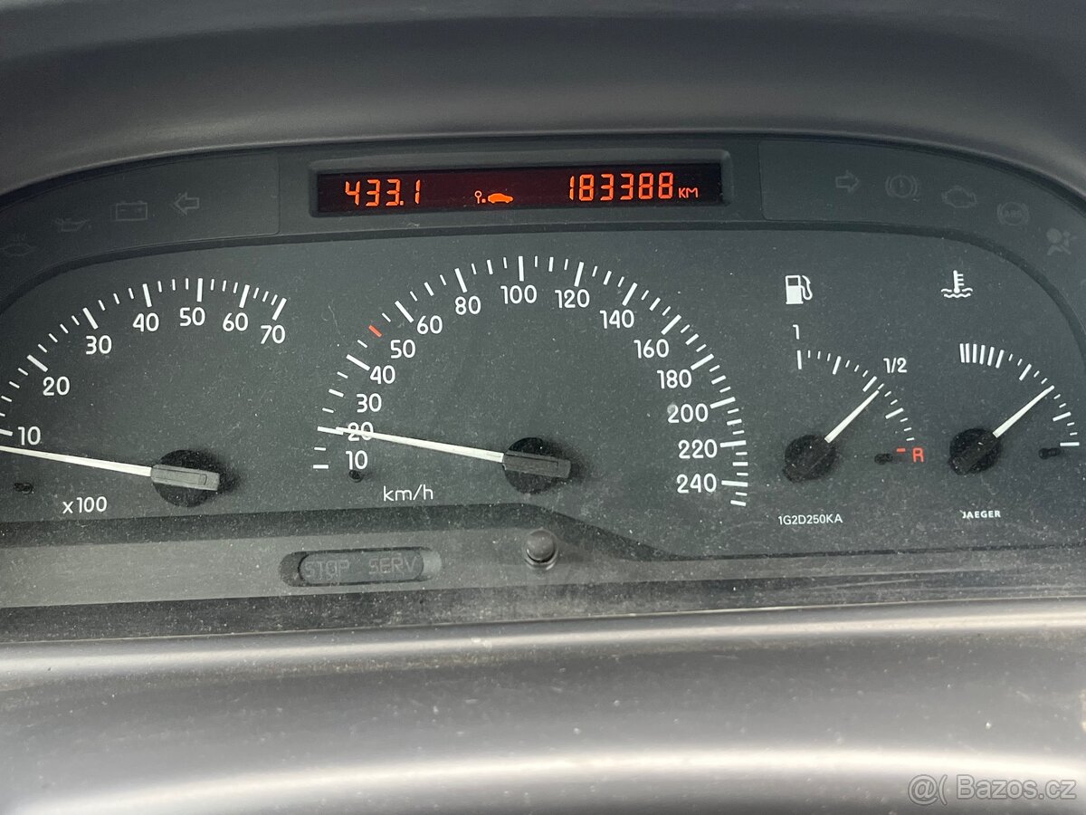 Renault laguna I 1.8 88kw combi - 13