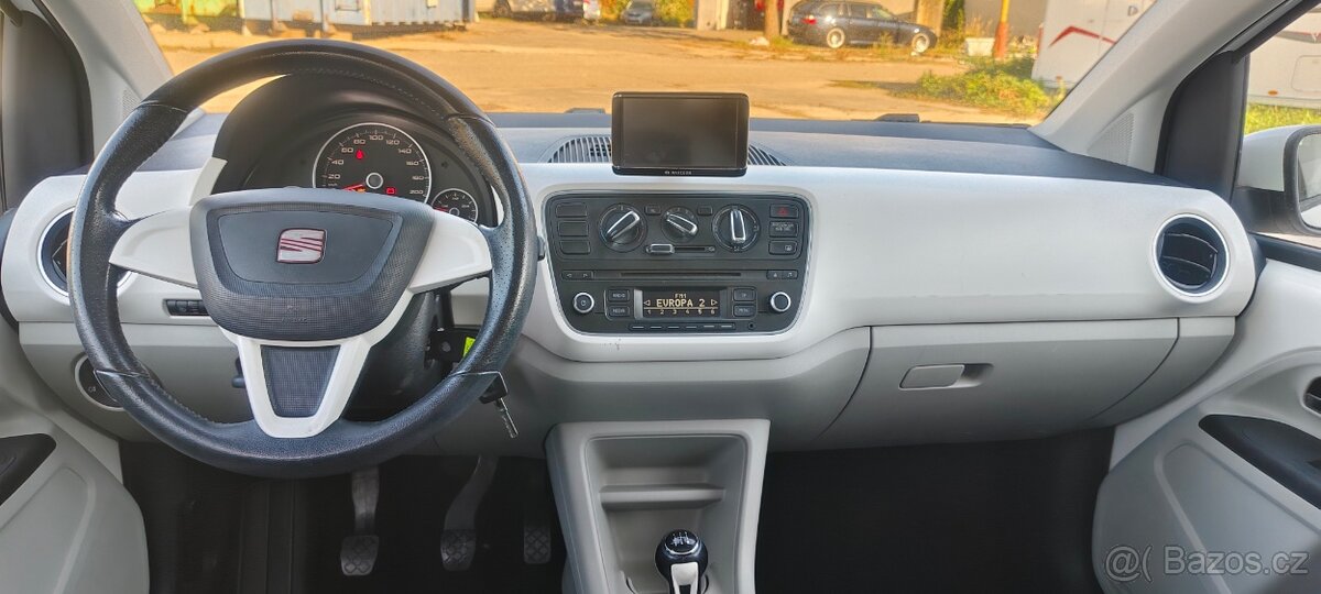 Seat Mii 1,0 Mpi - 2013 - 5 dveri - 13