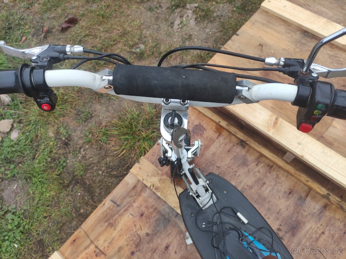 Koloběžka Flux. - 13