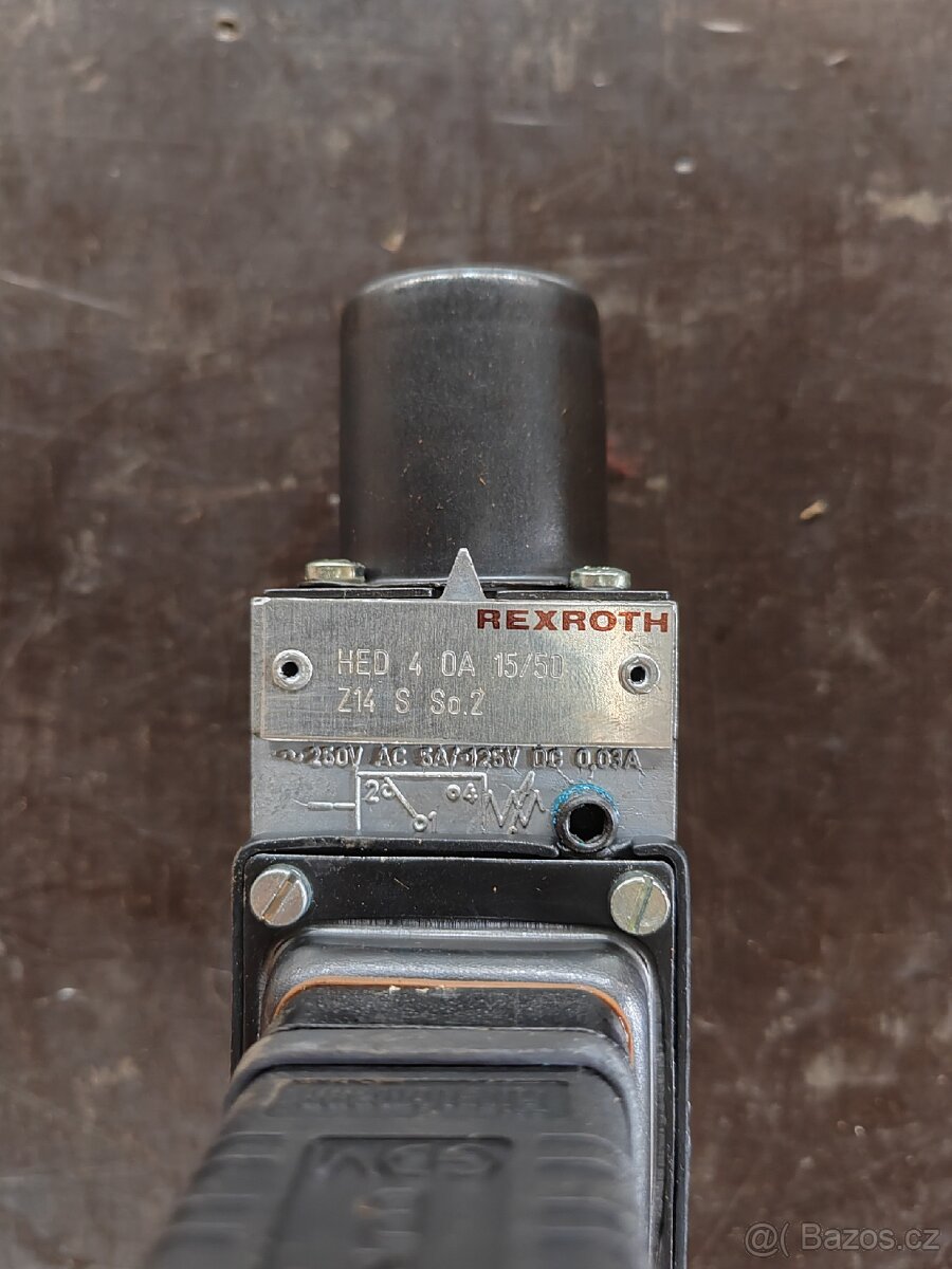 Bedna s díly na náklaďáky - 13