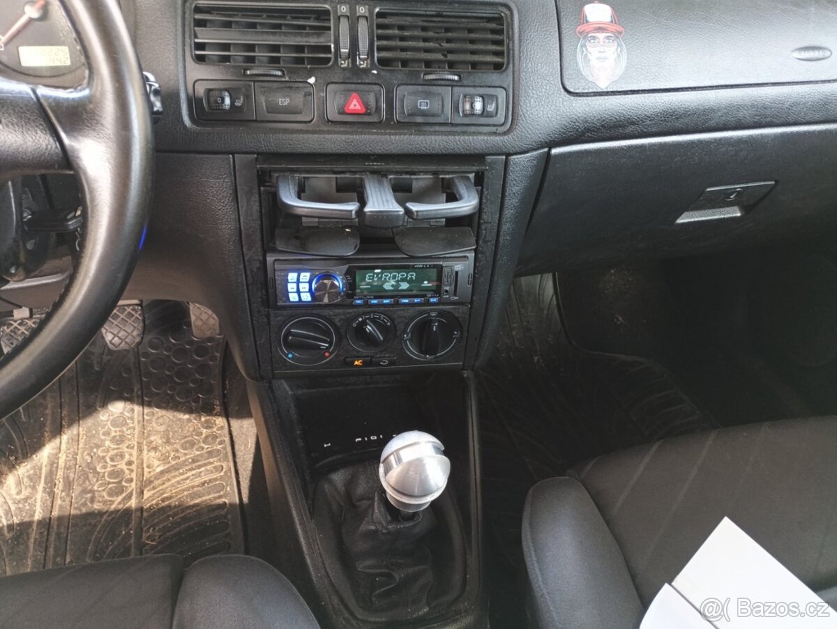 Volkswagen Golf - 13