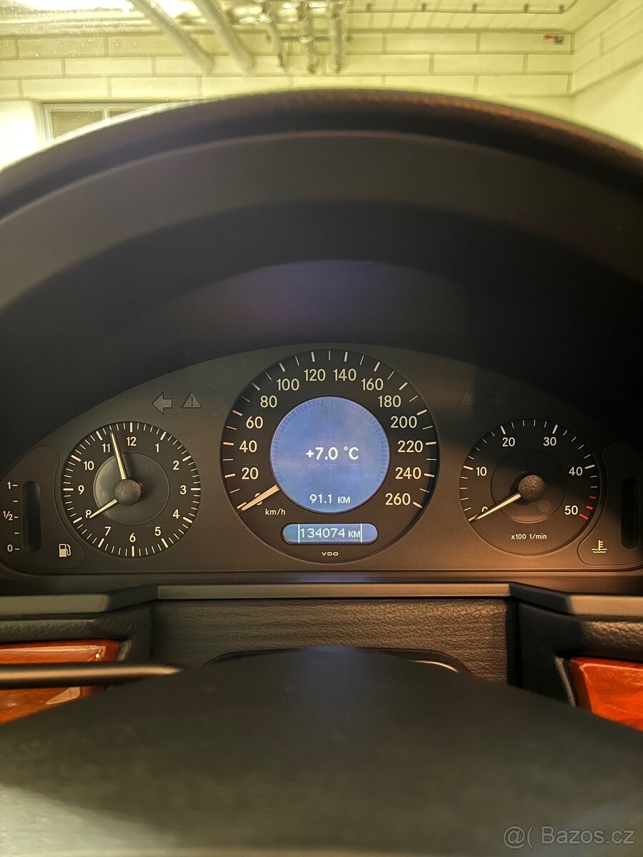 Mercedes w211 e200 cdi - 13