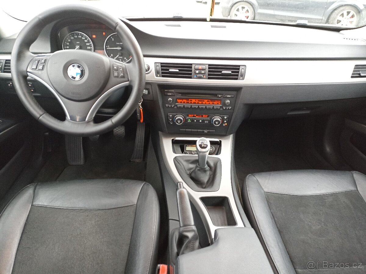 BMW 320d, E90,130KW,6rychl.KŮŽE,KLIMA,BEZ KOROZE,R.V.2008 - 13