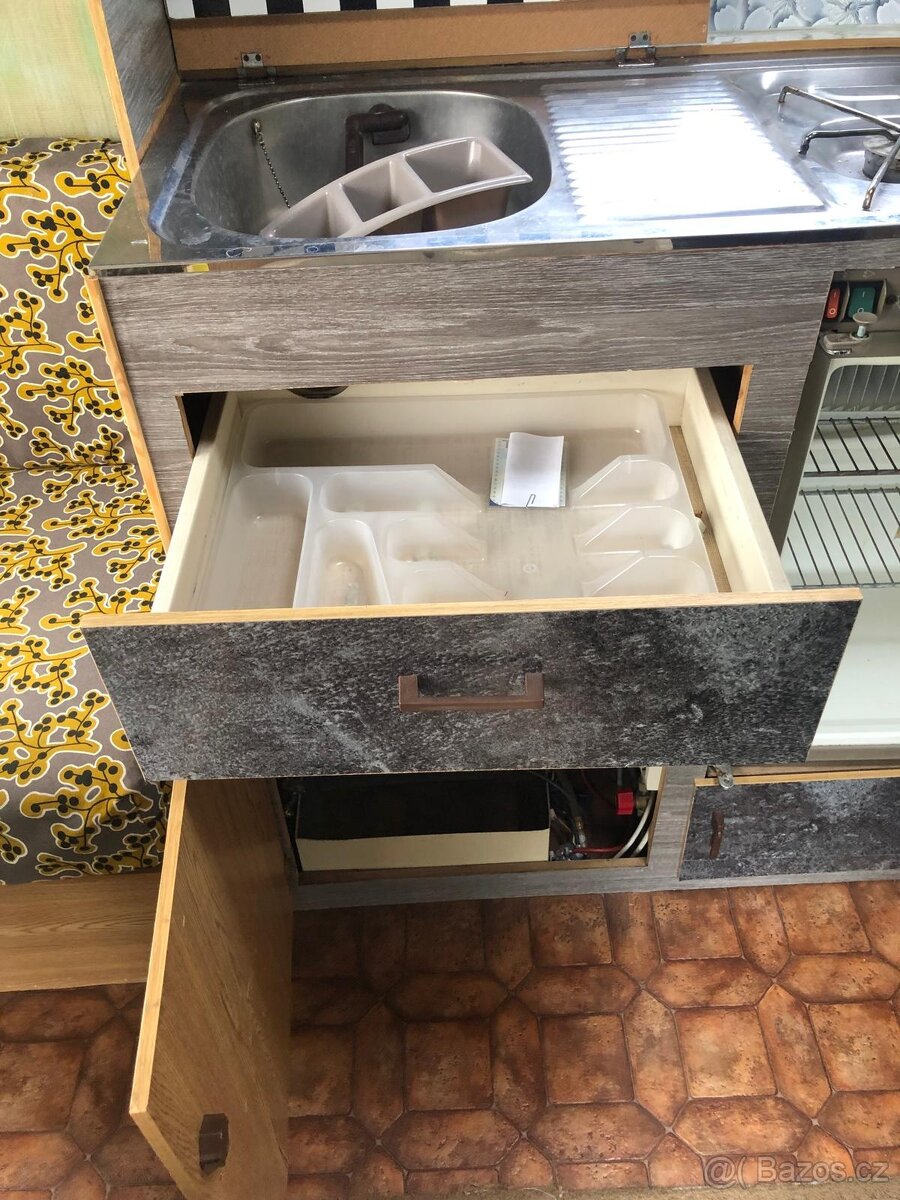 Karavan Kip 330 - 13