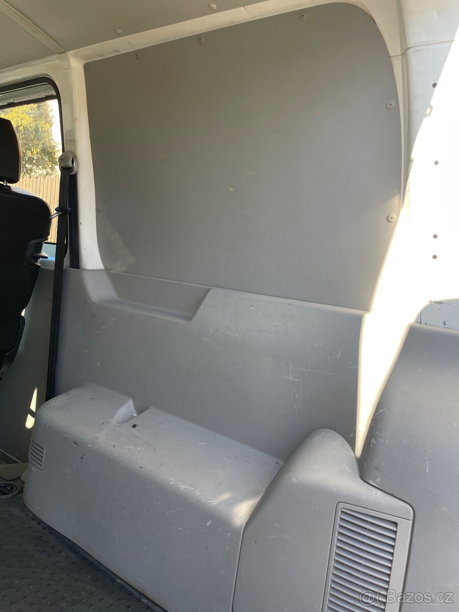 WV Transporter - 13