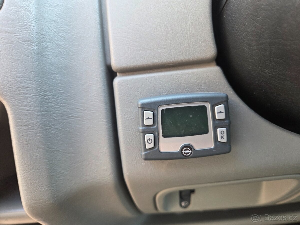 Opel Vivaro 2.0CDTI L2H1 9Míst - 13