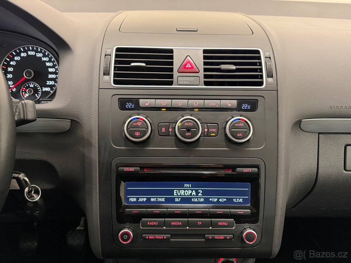 Volkswagen Touran, 1.4 TSI CUP/WEBASTO/7.MÍST - 13