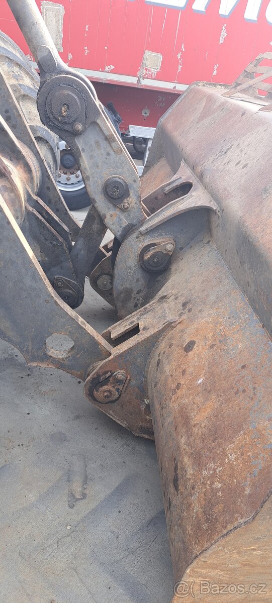 Nakladač VOLVO L180E rv 2002 - 13