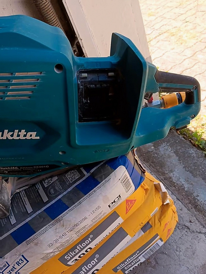 Makita XGT 80V Max - 13
