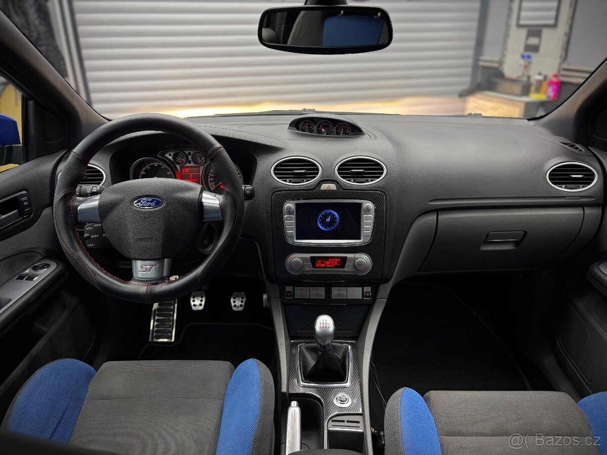 Ford Focus ST225 - 13