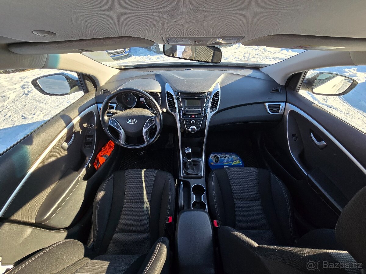 Hyundai i30 1.6 GDI 1.maj.Cz garance km,2 sady kol - 13