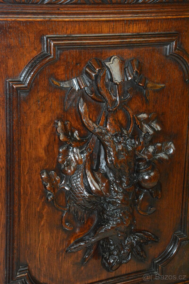 Starožitná komoda s loveckými motivy - dub masiv - 13