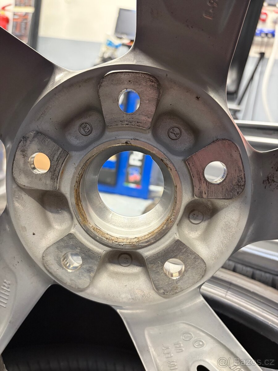 R20 AUDI E TRON GT RS 4X DISK - 13