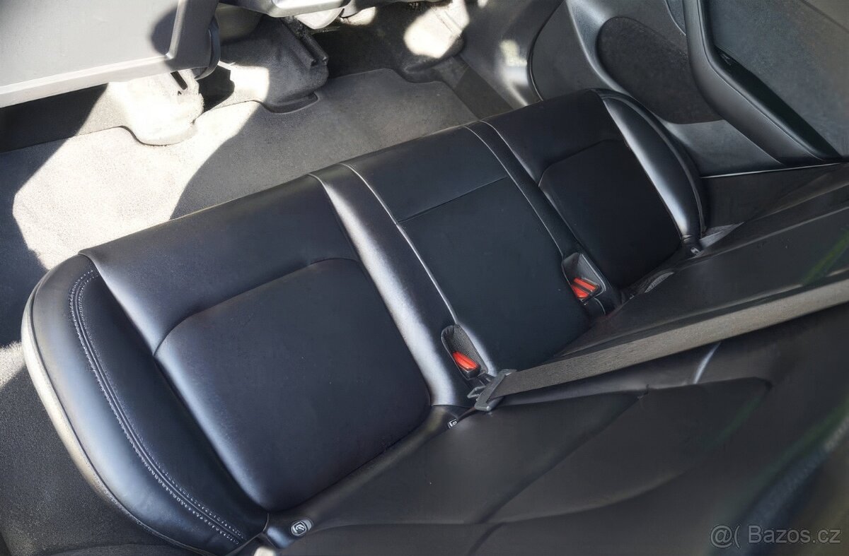 Tesla Model Y 2022 - 13