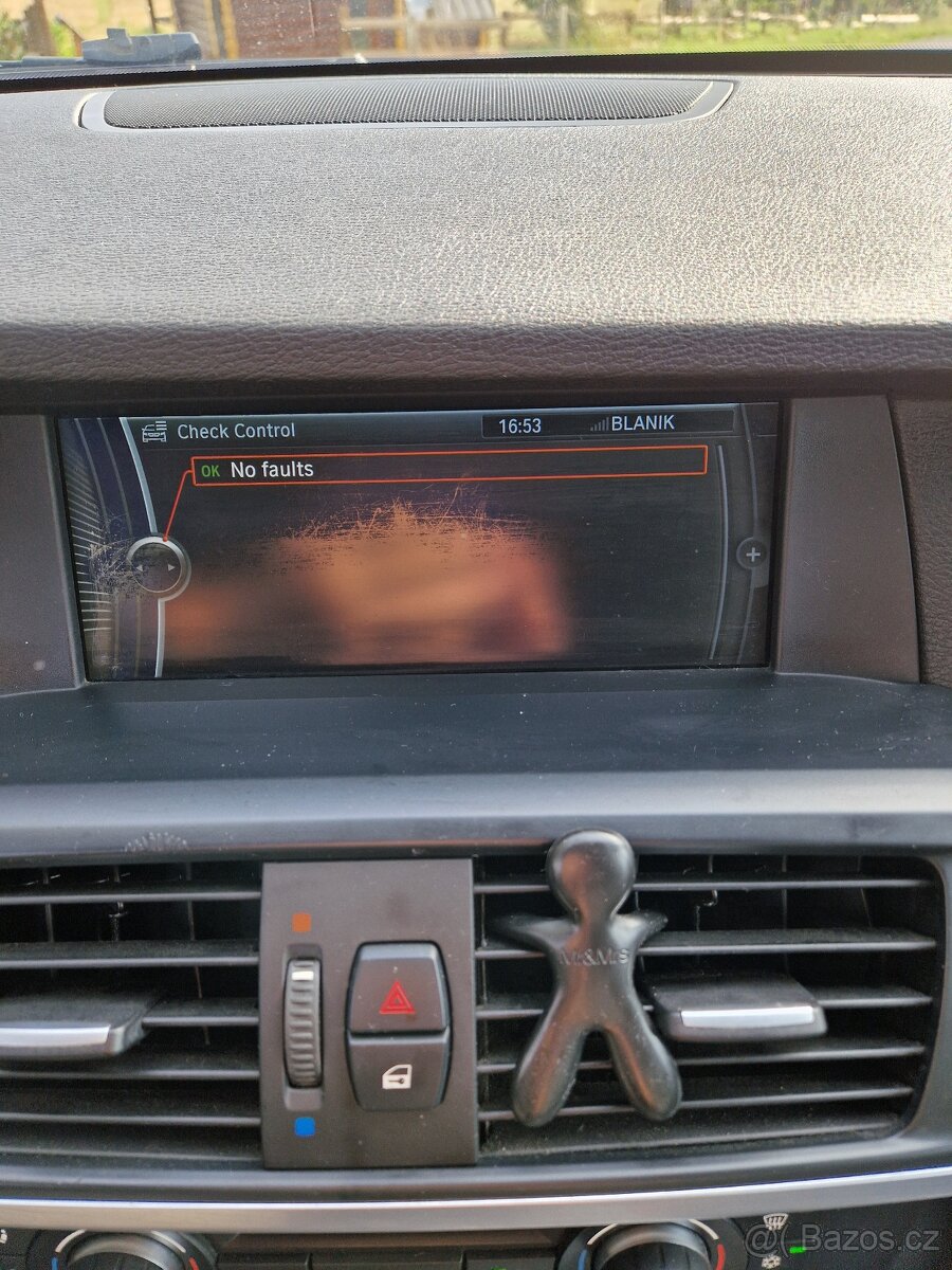 BMW x 3 f25 3,0D 190 kw - 13