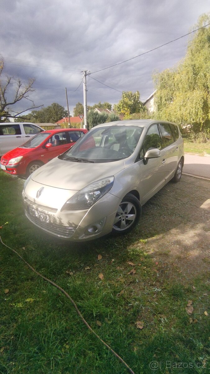 Grand Scenic 1.5dci 81kw - 13