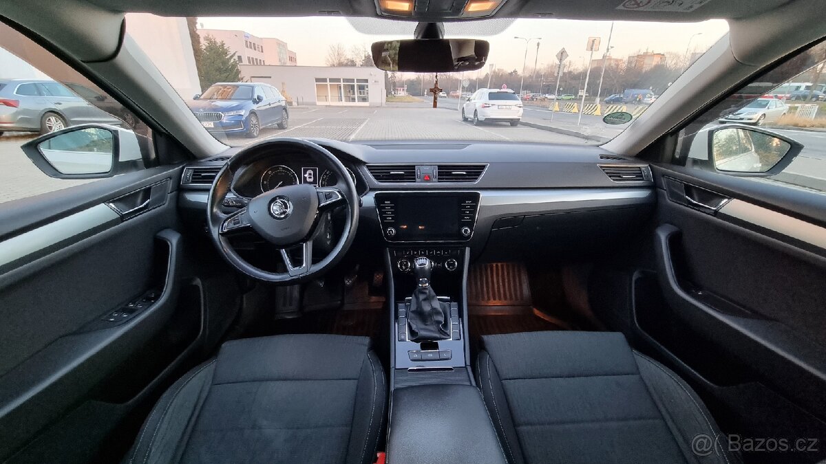 Škoda Superb 2018 - 13