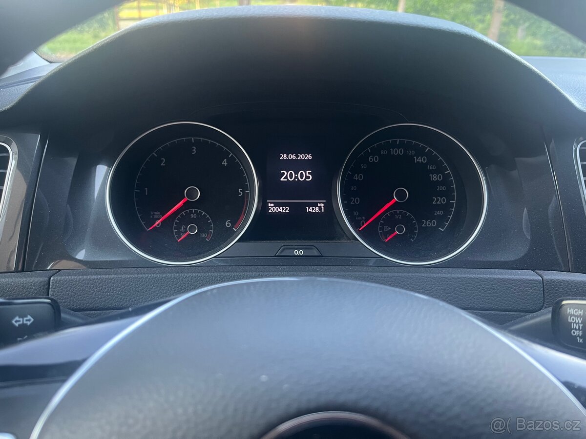 Volkswagen Golf VII 2.0 TDI - 13