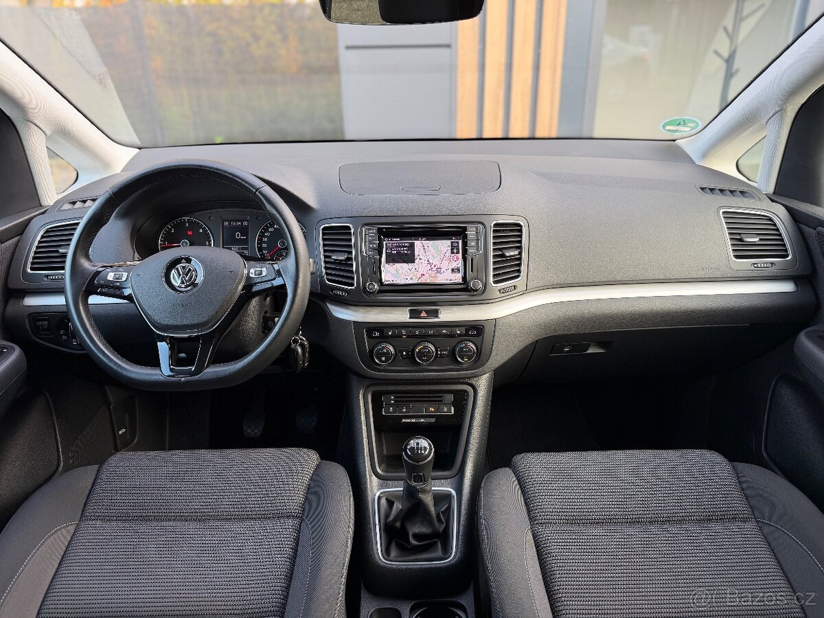 Volkswagen Sharan 2.0 TDI 110Kw Webasto Kamera M2021 -ZÁRUKA - 13