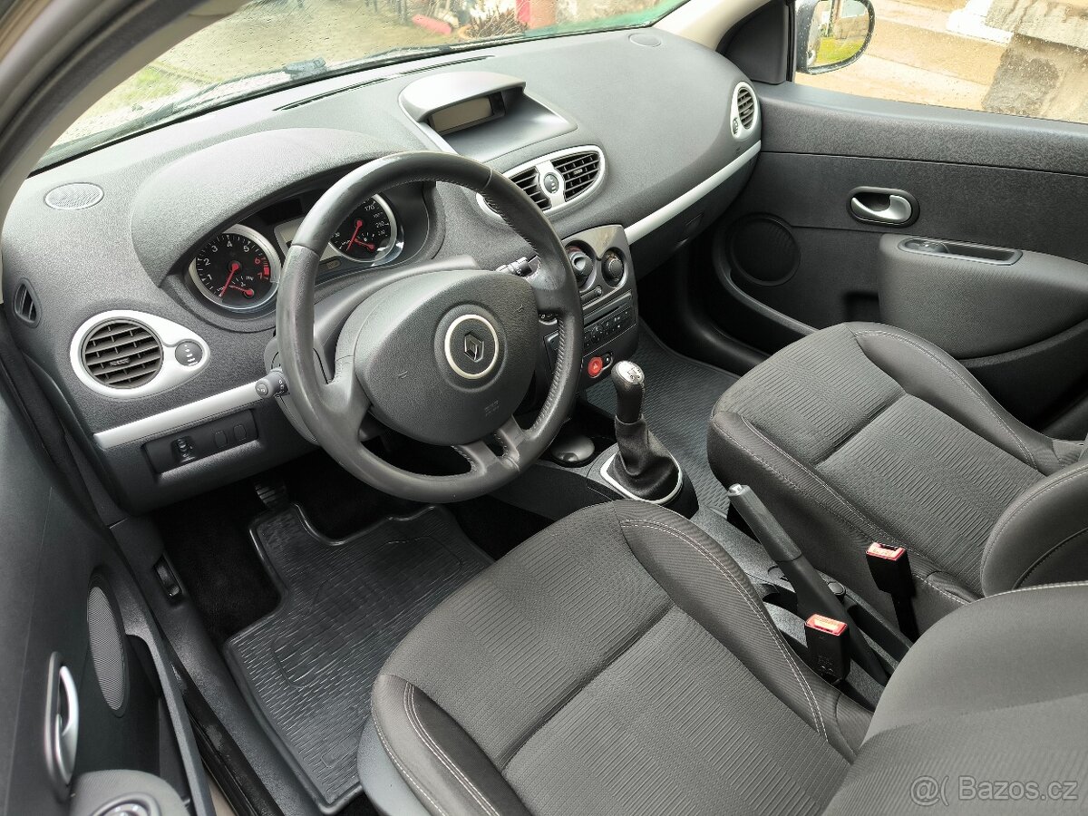 RENAULT CLIO COMBI 1.2i 16V 74kw, r.v. 2012, PERFEKTNÍ STAV - 13