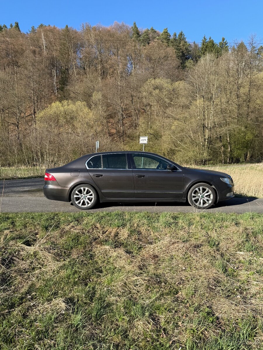 Škoda Superb 1.8tsi 118kw Elegance - 13