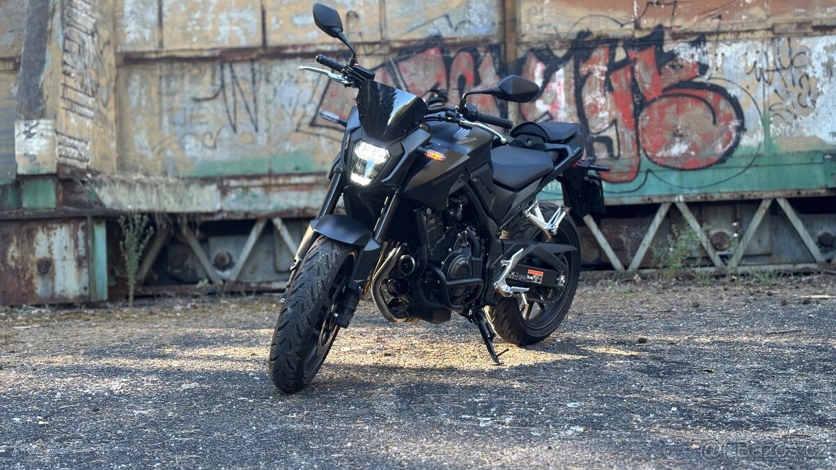Honda CB500 Hornet - 13
