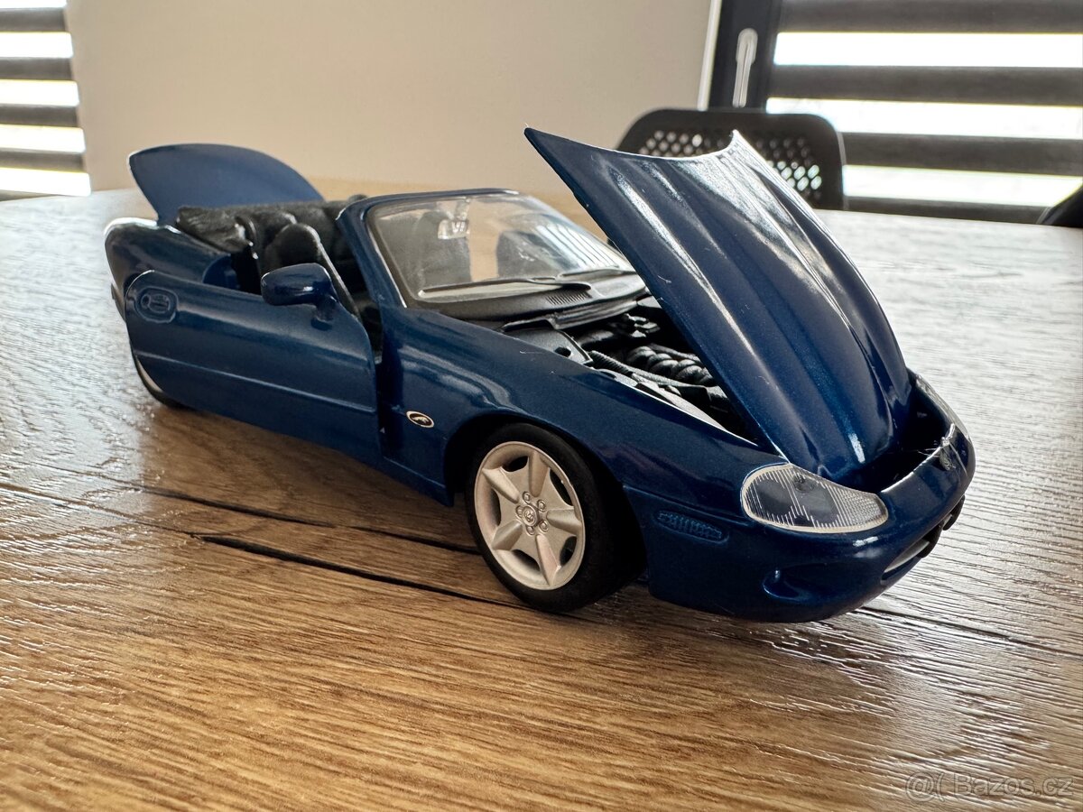 Modely aut různé 1:24 - 13