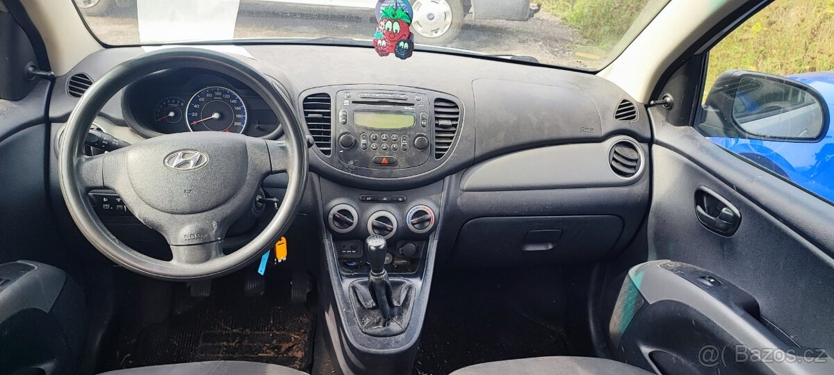 Hyundai i10 1.1 - 13