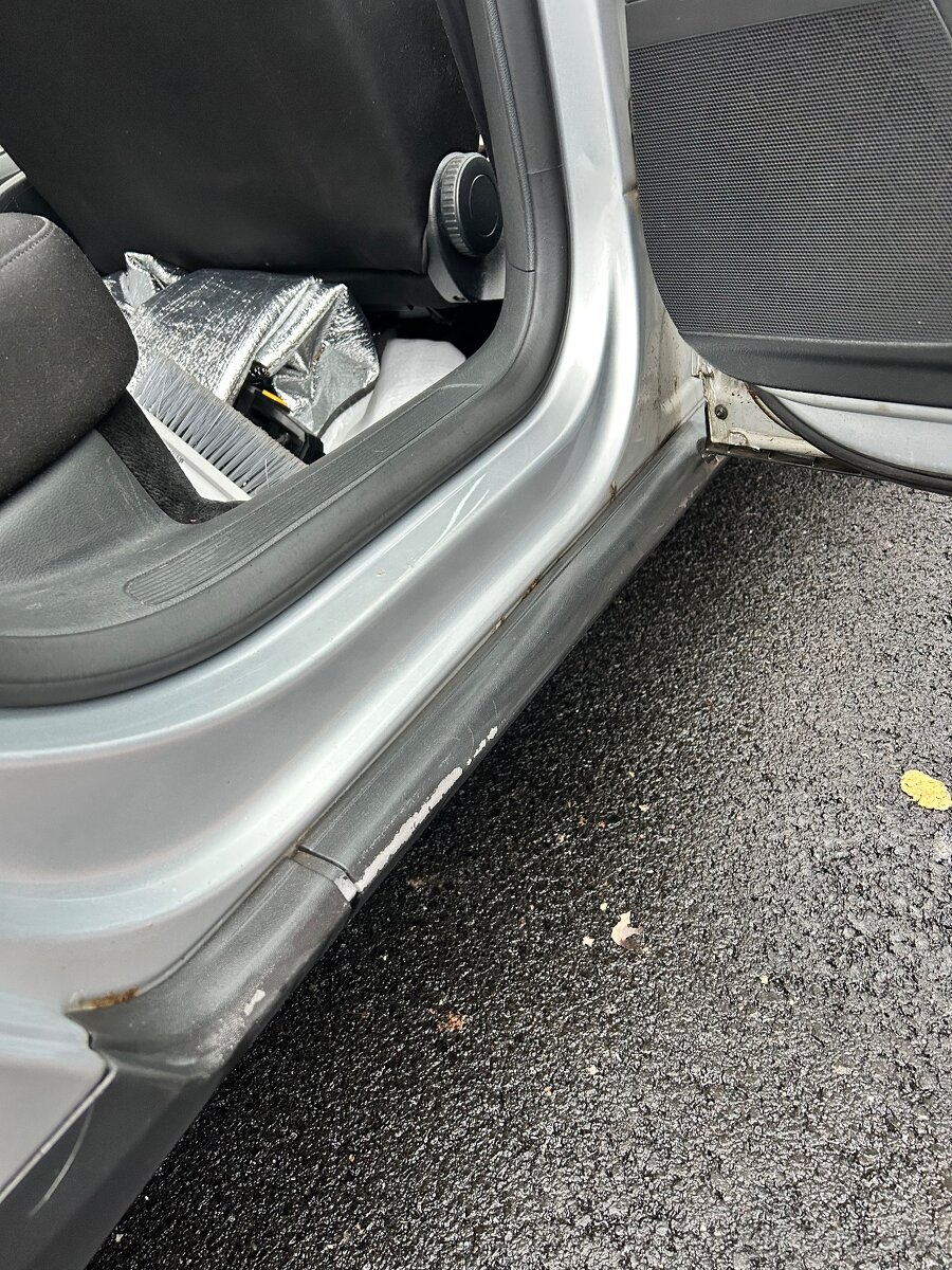 Volkswagen Passat B6 2009 2.0 TDI automat - 13