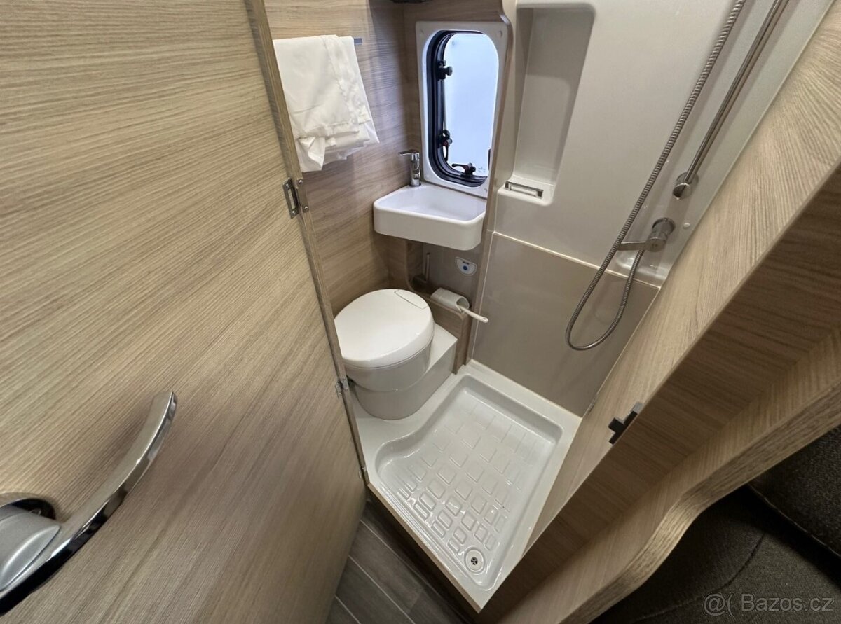 Forster 599 HB Zvedací střecha 2025 - 13