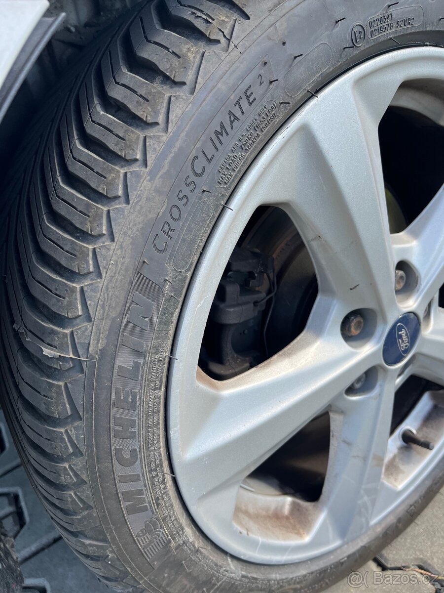 Ford Mondeo Mk5 - 13