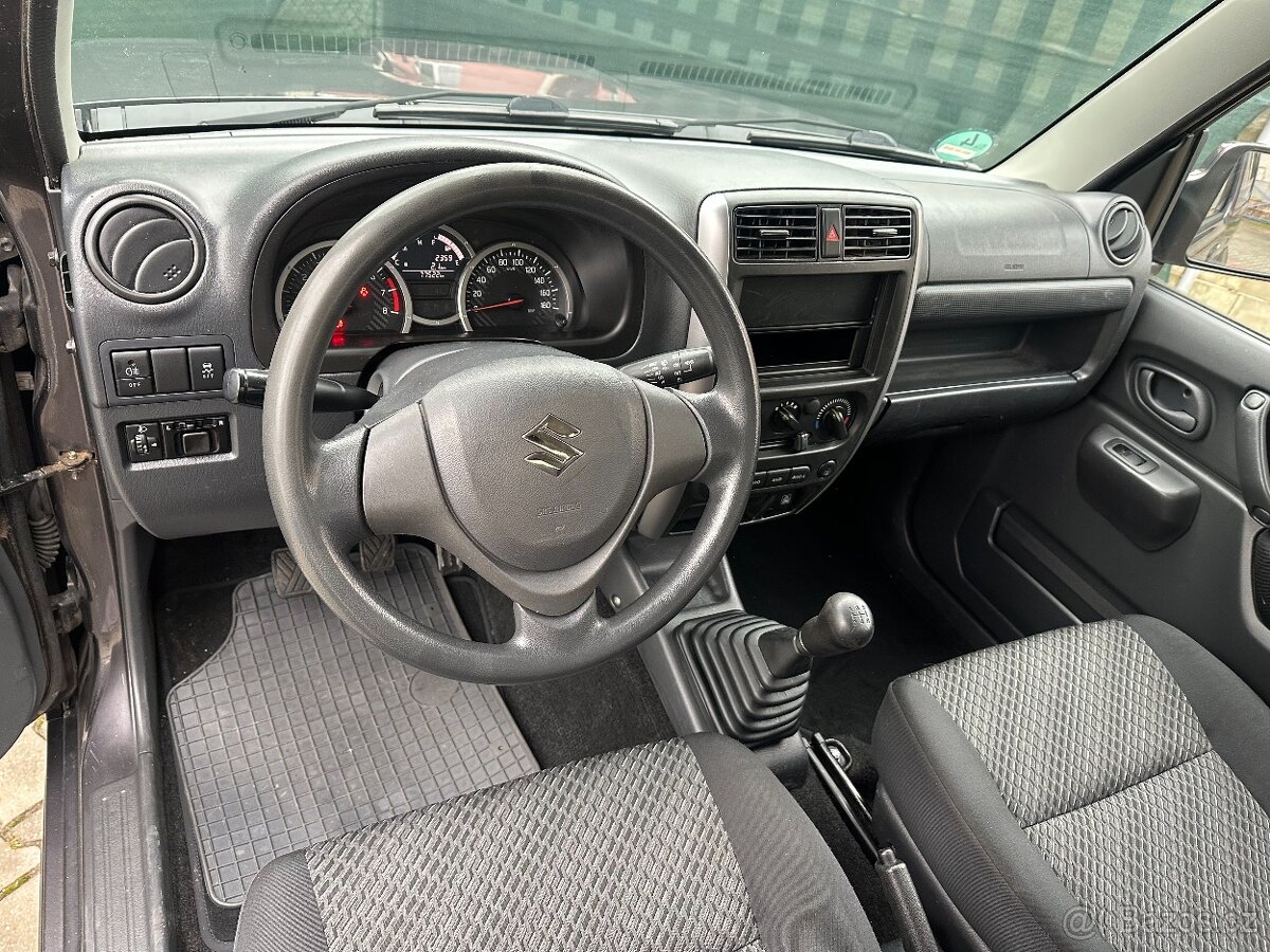 Suzuki Jimny 1.3 63kW 2016 77522km 4x4 KRÁSNÝ PODVOZEK - 13