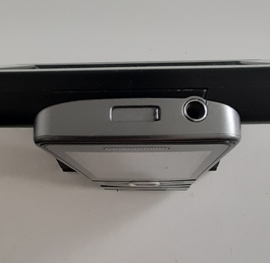 Samsung GT-S5610 - 13