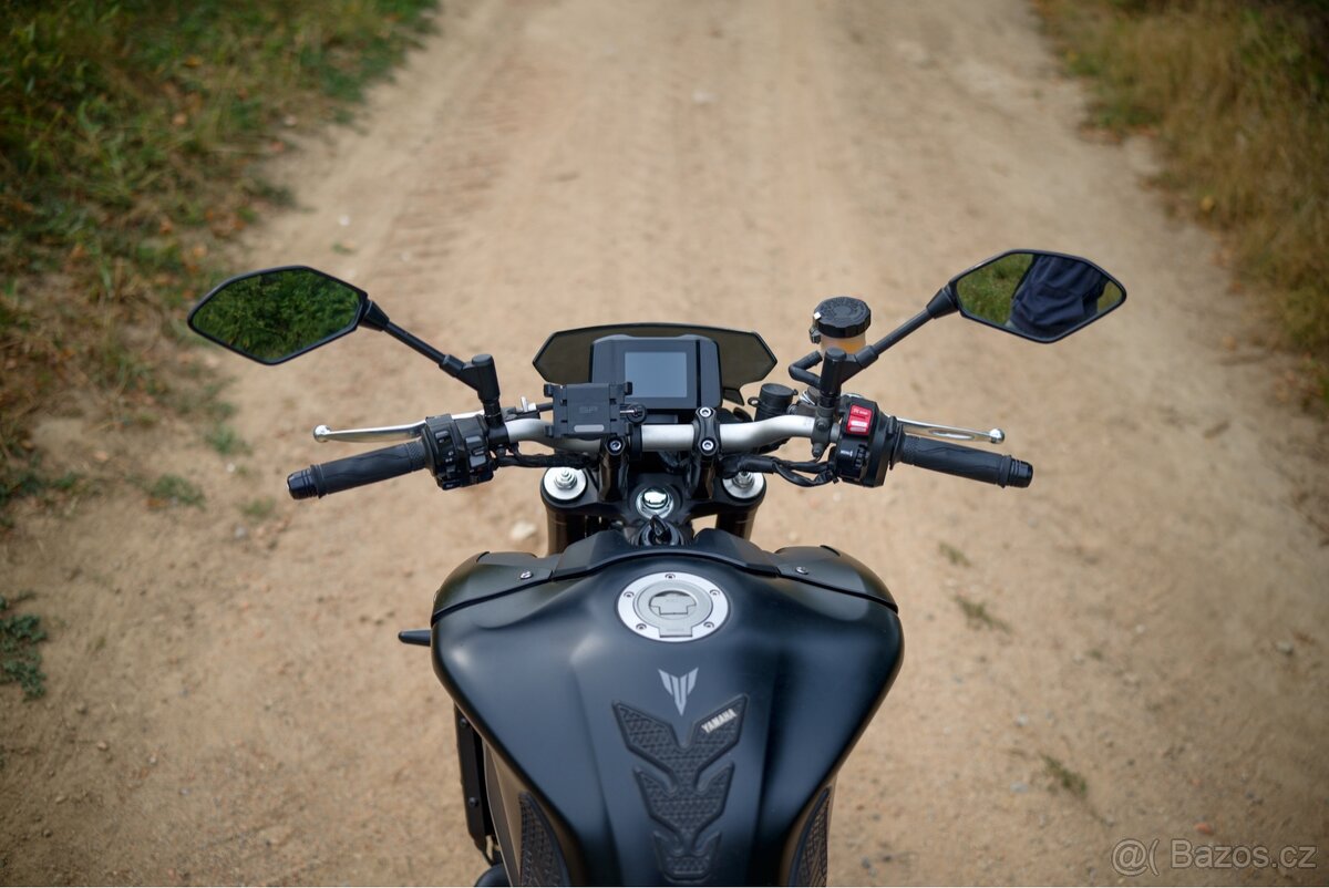 Yamaha MT-09 - 13