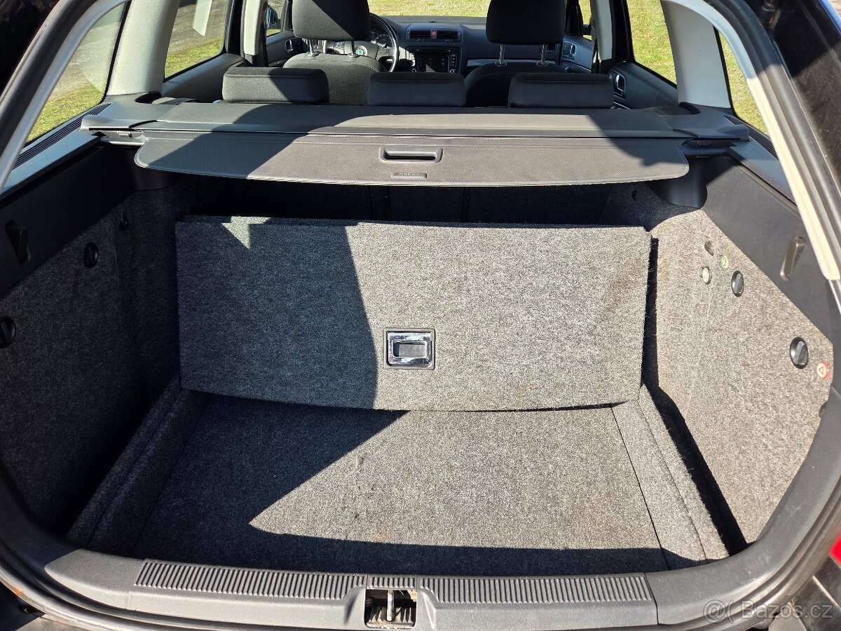 Škoda Octavia 2.0 fsi Elegance kombi TZ - 13