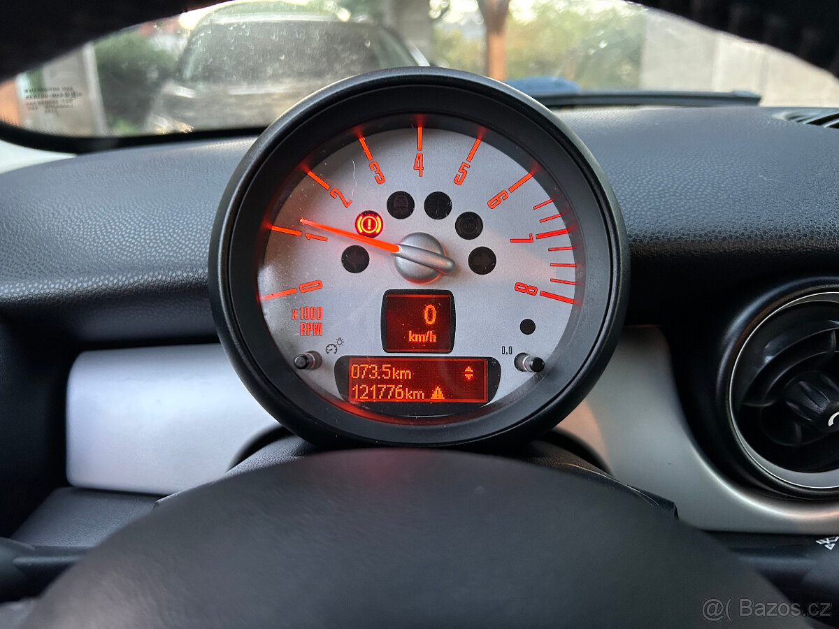 MINI COOPER ONE R56 - 13