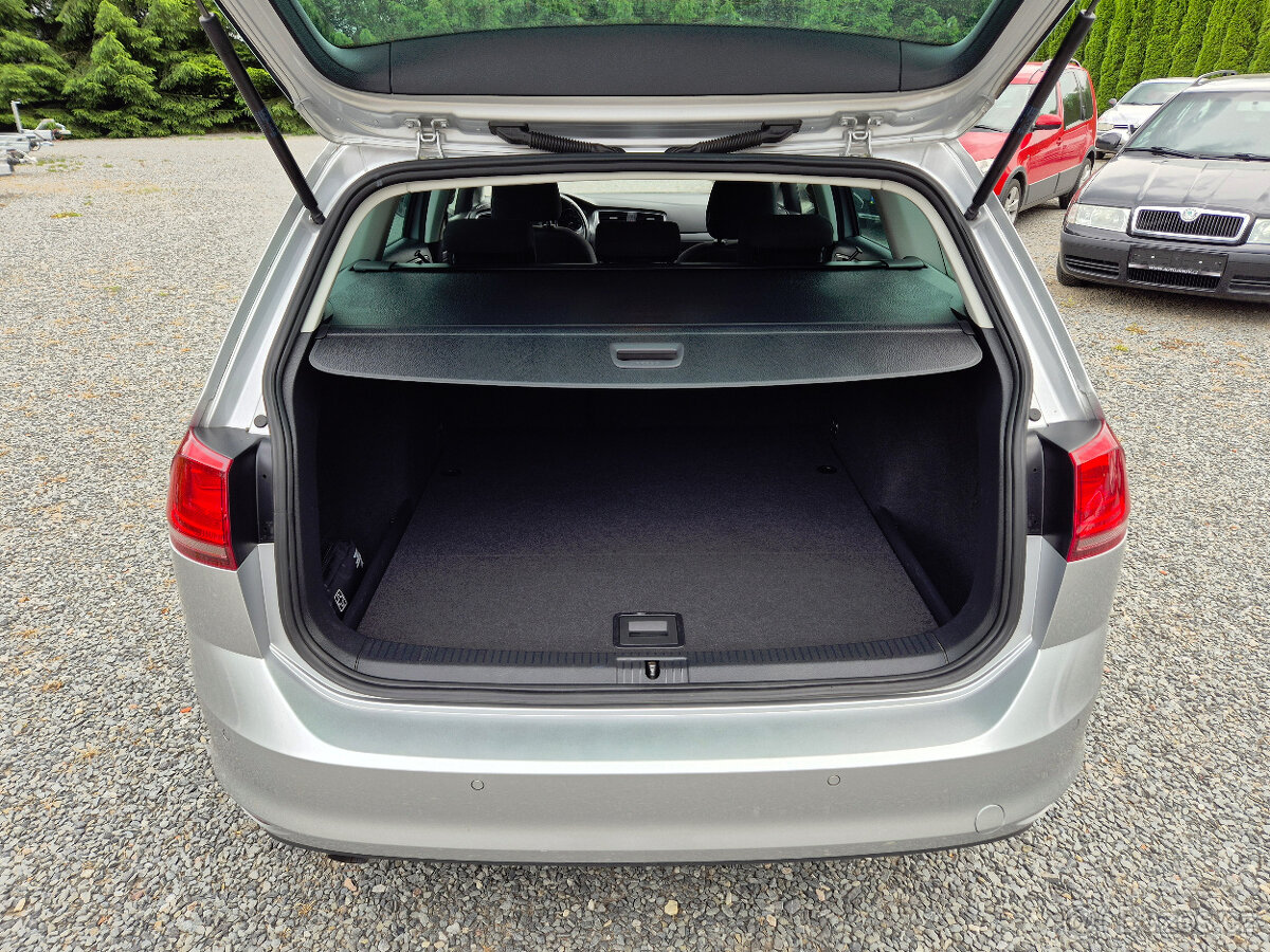 Volkswagen Golf 1.6 TDI Variant 81kW - 13