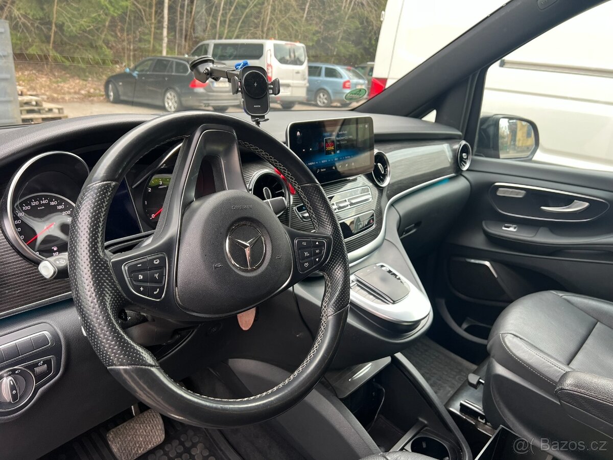 Mercedes-Benz V300D - 13